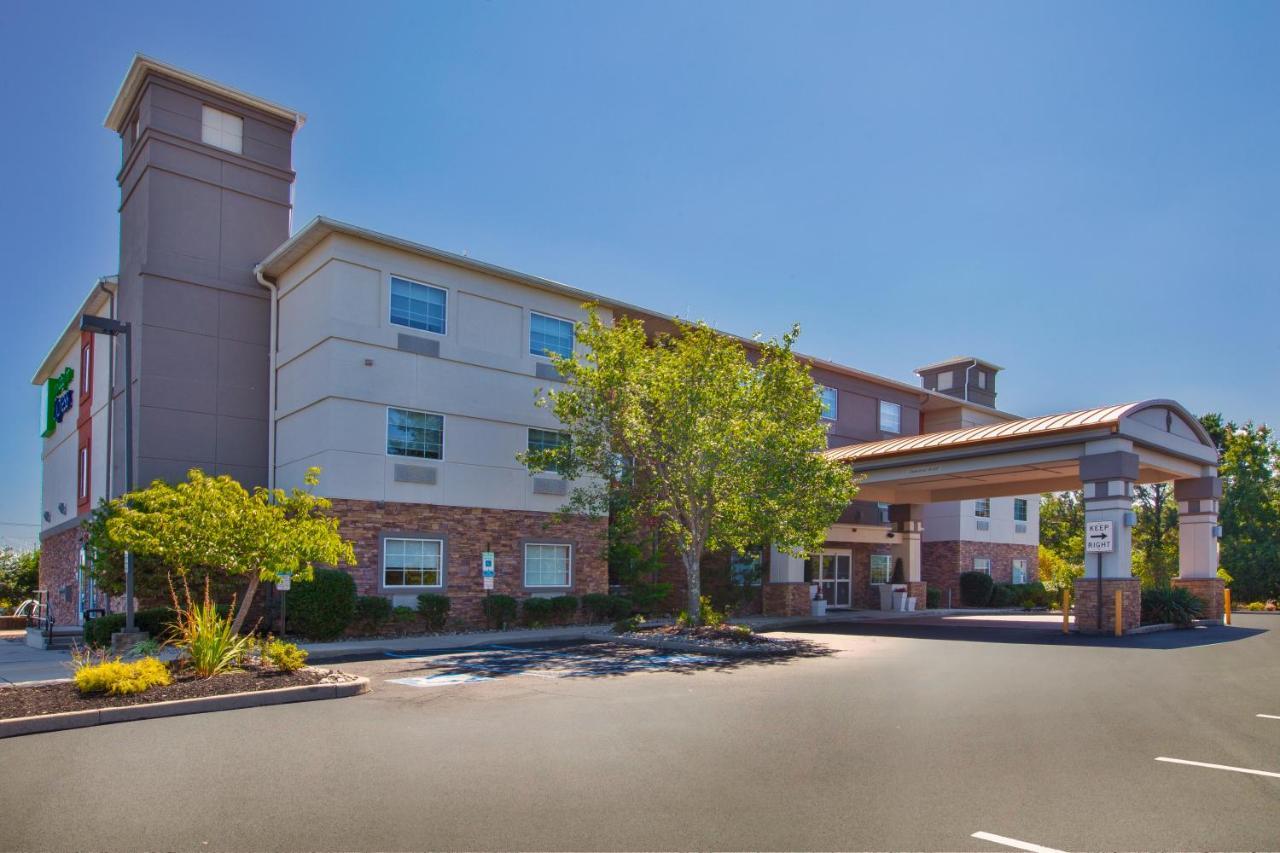 Holiday Inn Express Absecon-Atlantic City Area By Ihg Luaran gambar